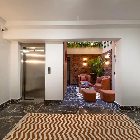 Hexa Sisli 4*